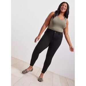 Torrid Size 30 XT Extra Tall Black Studio 5 Pocket Skinny Pants NWT Msrp $69